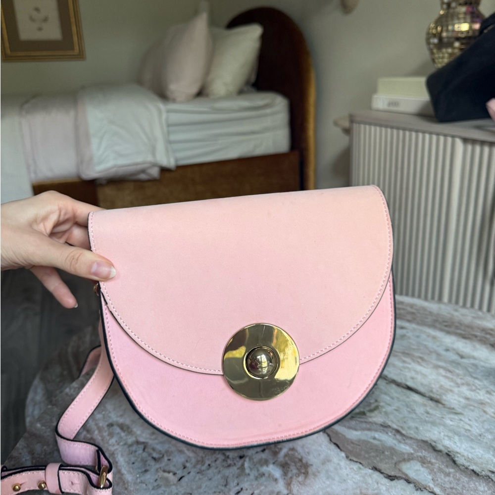 Tara Jarmon Pink Leather Saddle Bag Made in Italy Gold Hardware Parisian Chic - Picture 5 of 11